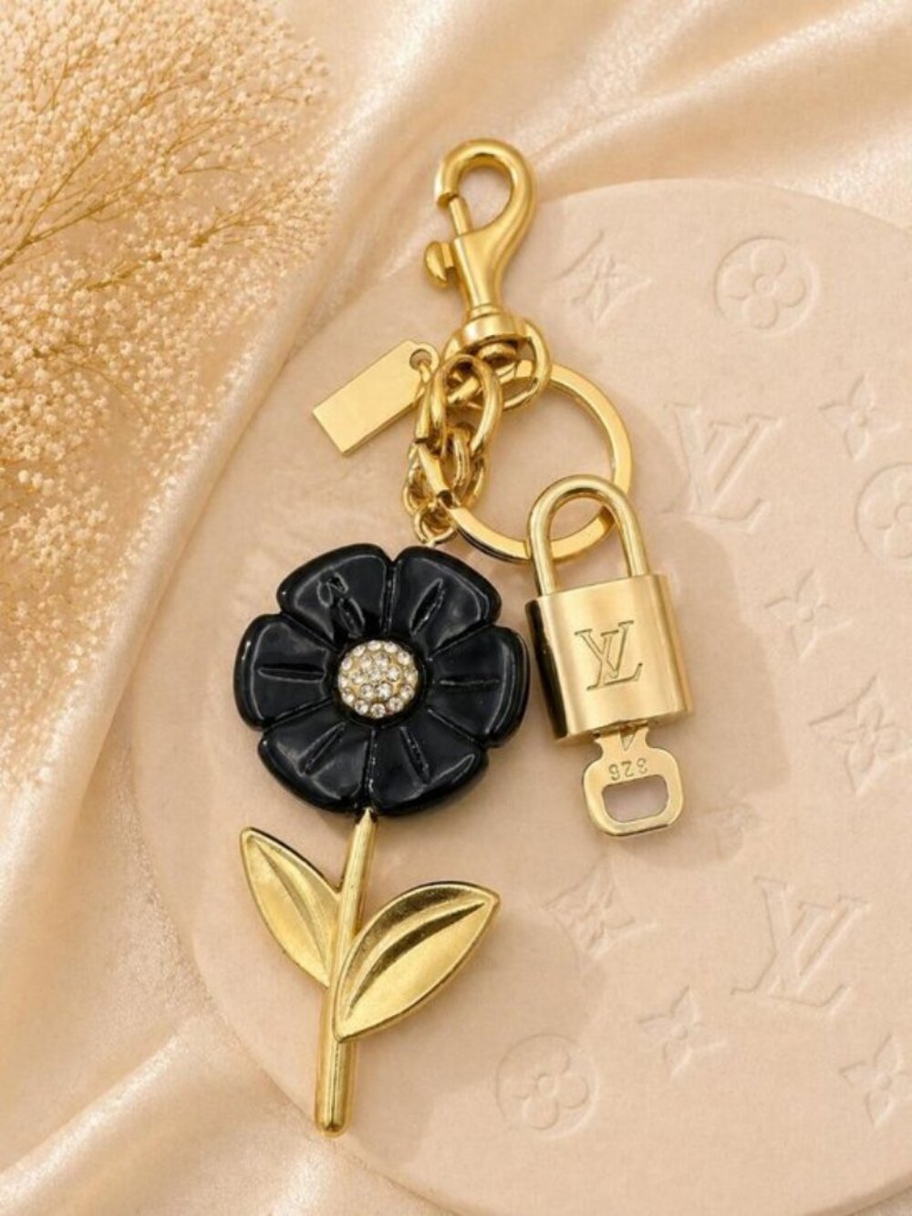Authentic Louis Vuitton Padlock Gold🔒Key Set + Unbranded Flower Keychain Charm
